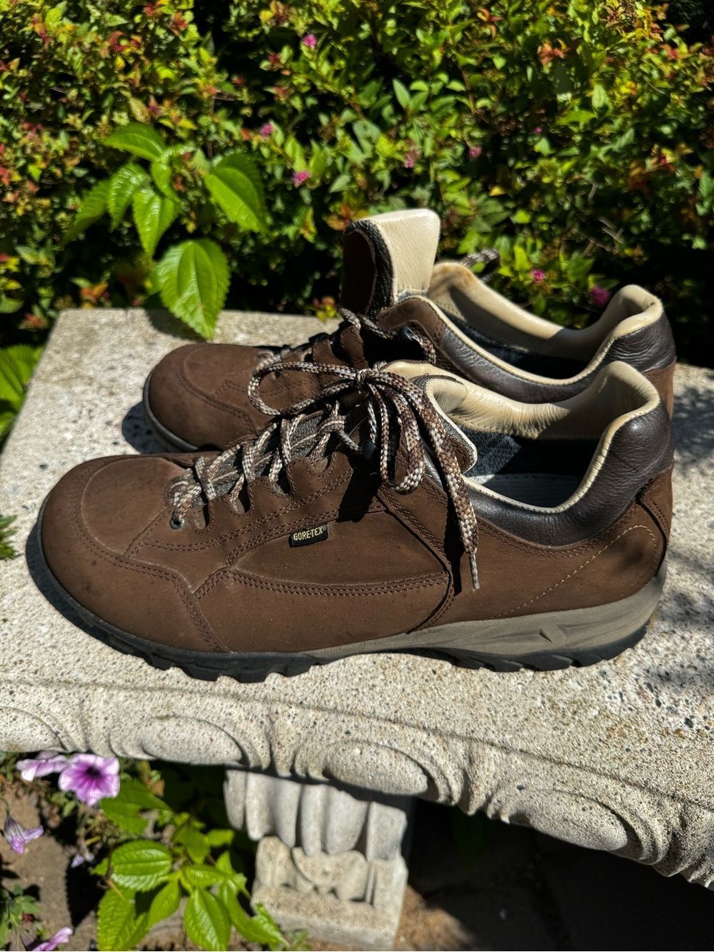 Meindl Men's Comfort Fit Walker GTX Leather Waterproof Hiking Shoes Size 11.5D